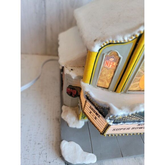 Hawthorne Village the Packers theater 2003 NFL football accessory Xmas - Picture 4 of 10